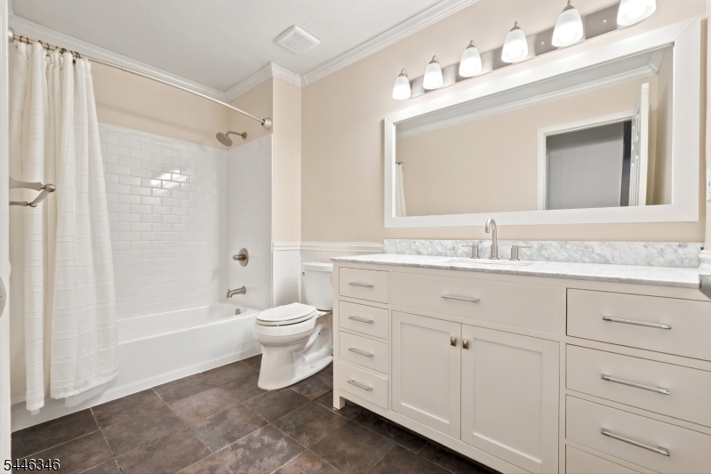 Montclair Mews - Residential Lease