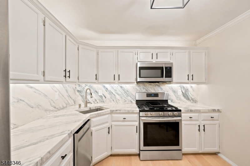 Montclair Mews - Residential Lease