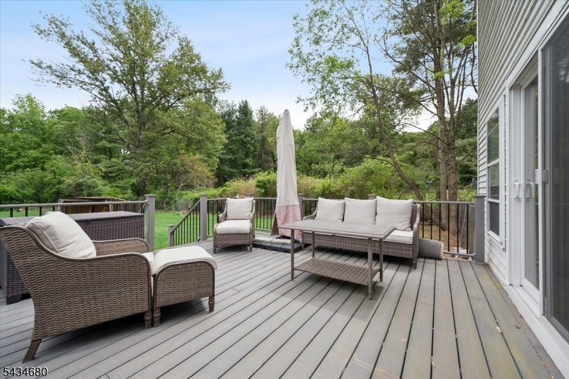 HIGHVIEW ESTATES - Residential