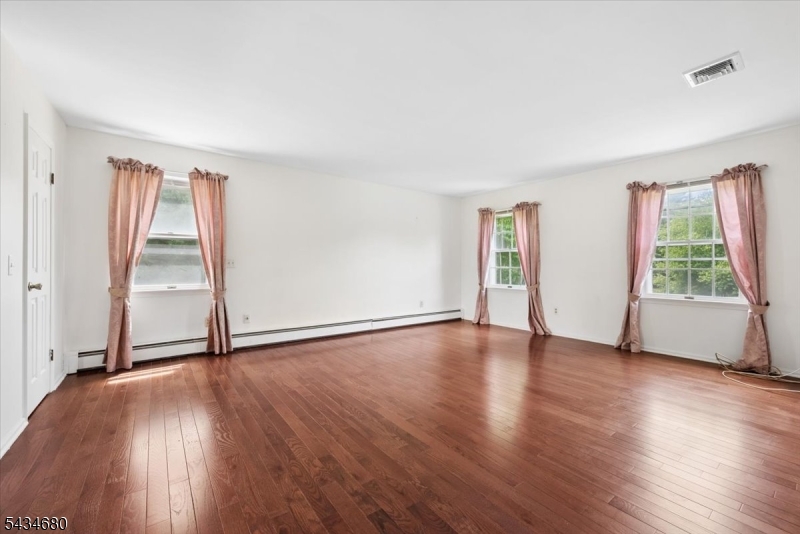 HIGHVIEW ESTATES - Residential