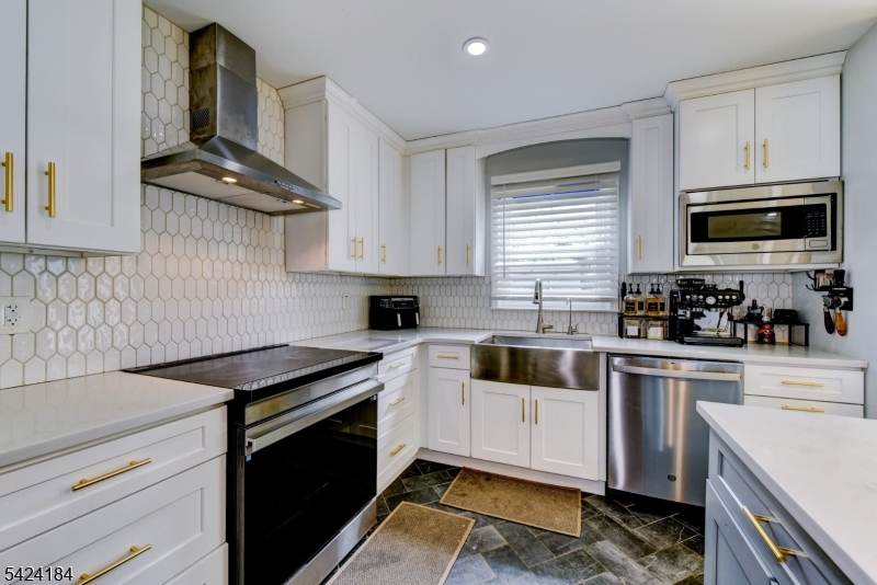 CEDARBROOK - Residential