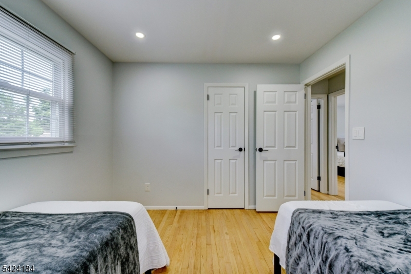 CEDARBROOK - Residential