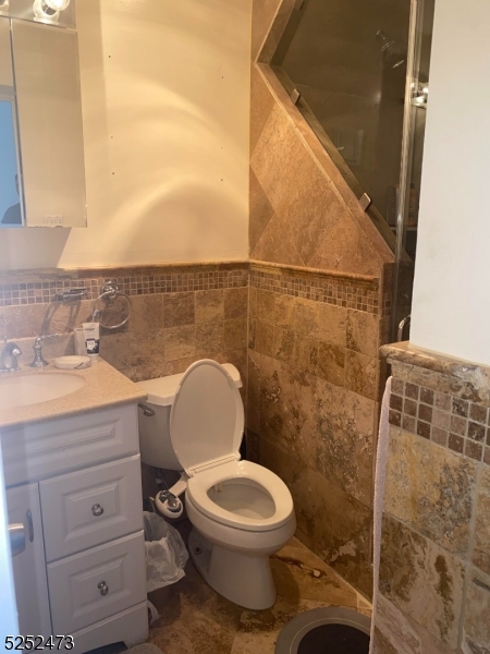 ELIZABETH - Residential