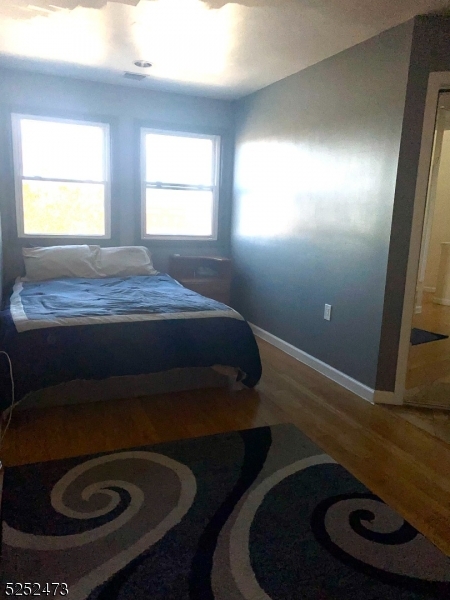 ELIZABETH - Residential