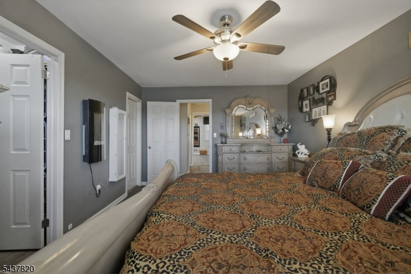 Panther Valley - Residential
