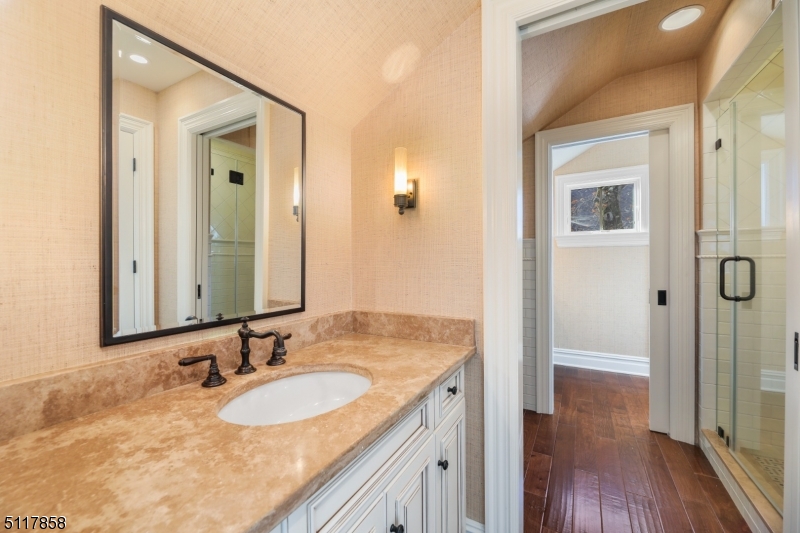 Upper Oak Ridge - Residential
