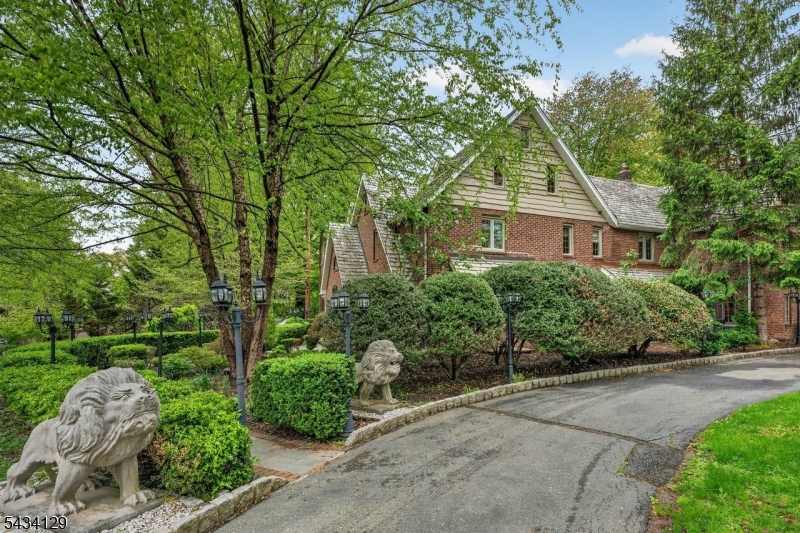 SLEEPY HOLLOW - Residential