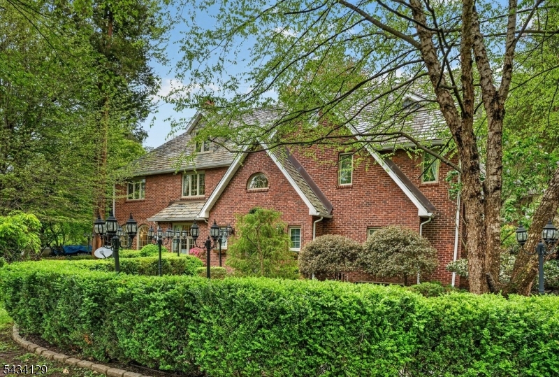 SLEEPY HOLLOW - Residential