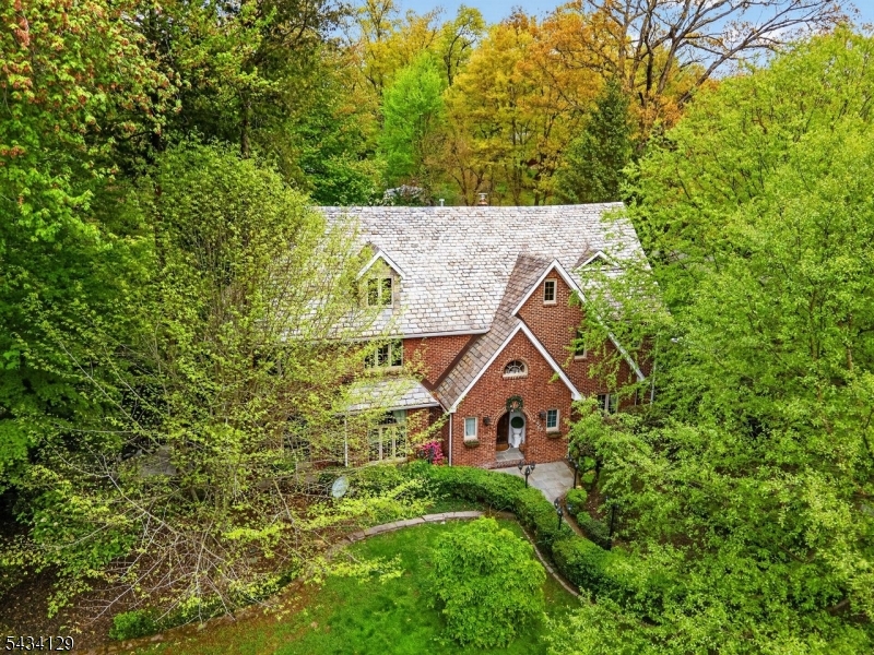 SLEEPY HOLLOW - Residential