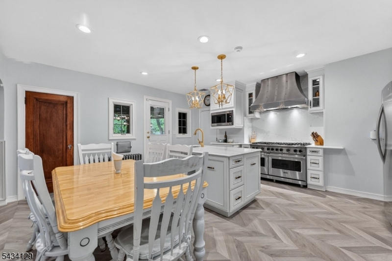 SLEEPY HOLLOW - Residential