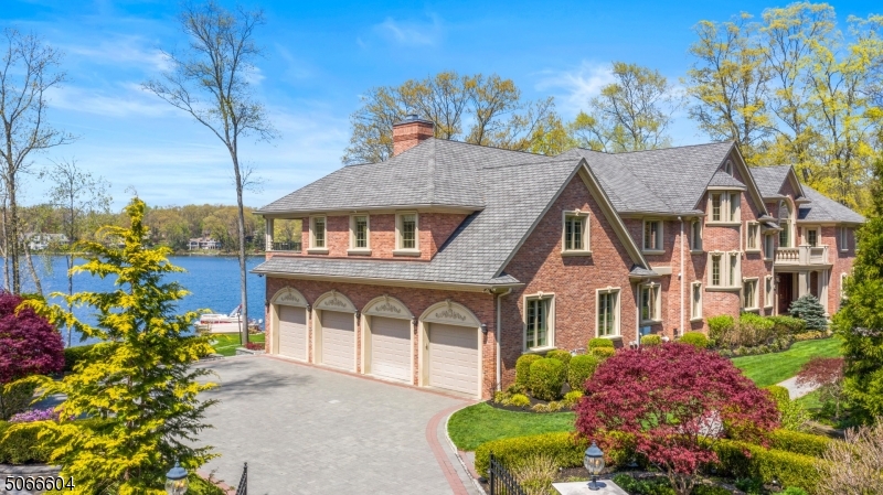 Pines Lake - Residential
