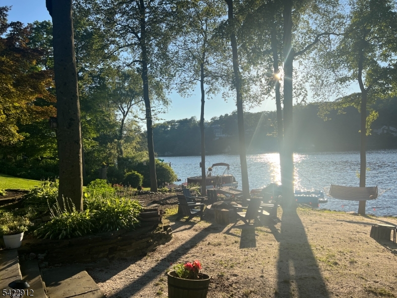 Upper Greenwood Lake - Residential