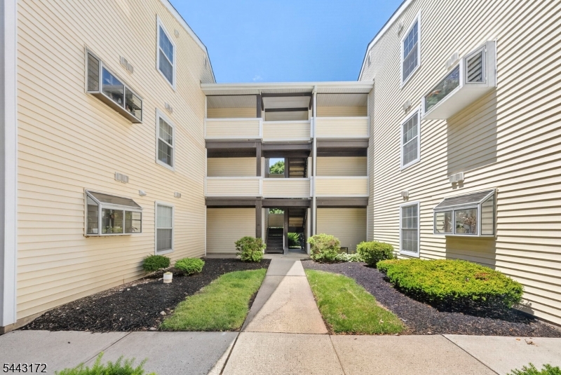 The Pointe - Residential