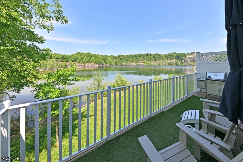 Lakeside - Residential