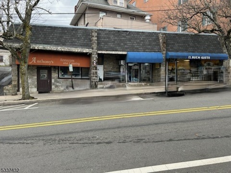 UNBELIEVABLE: 6 UNIT INVESTMENT OPPORTUNITY, THREE APARTMENTS OVER 3 RETAIL STORES LOCATED IN HEART OF DOWNTOWN BERNARDSVILLE, (RECENTLY, SEPTEMBER 2024, PAST 5 YEAR STATE INSPECTION)  OWNER FINANCING FOR A QUALIFIED APPLICANT, NOI $145,727