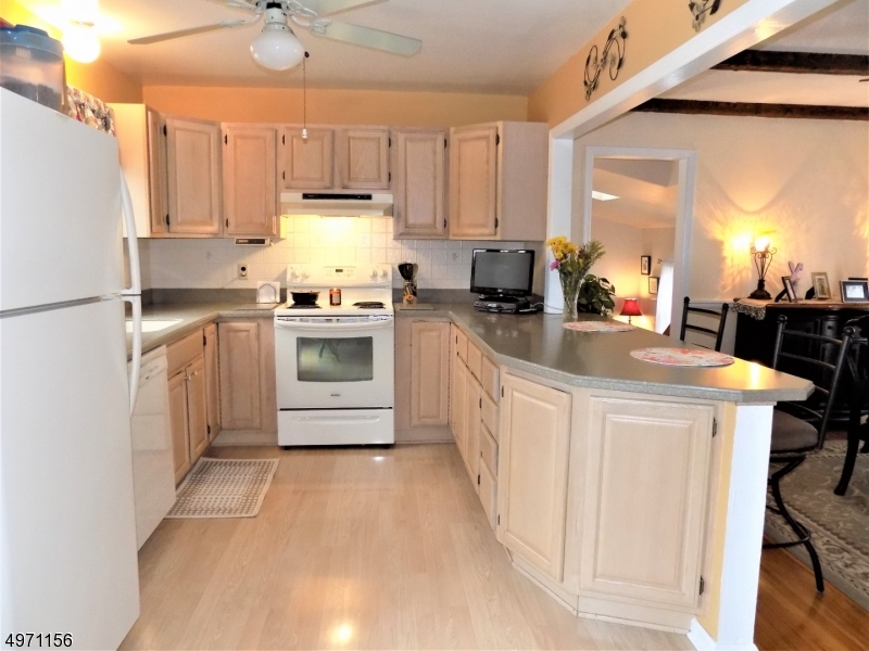LAKE SWANNANOA - Residential