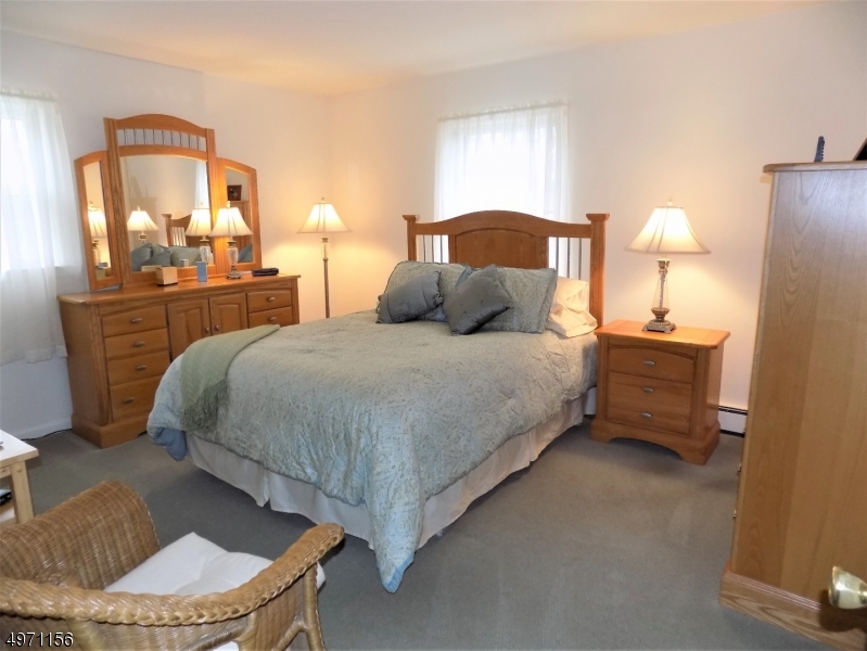 LAKE SWANNANOA - Residential