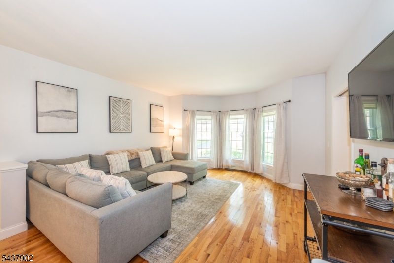 Free Acres - Residential