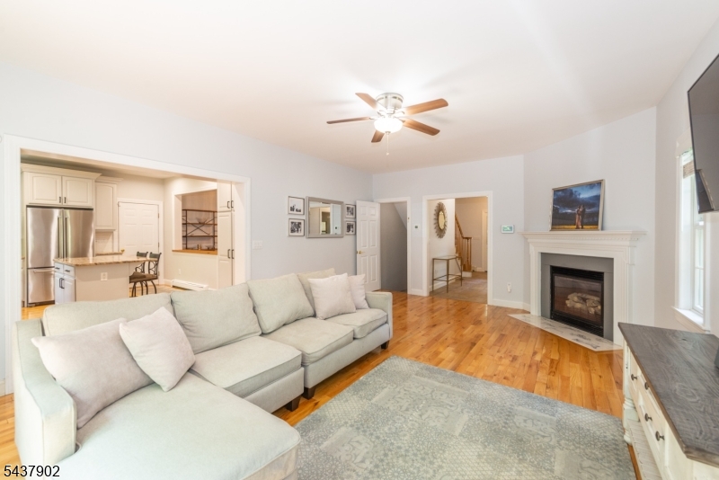 Free Acres - Residential