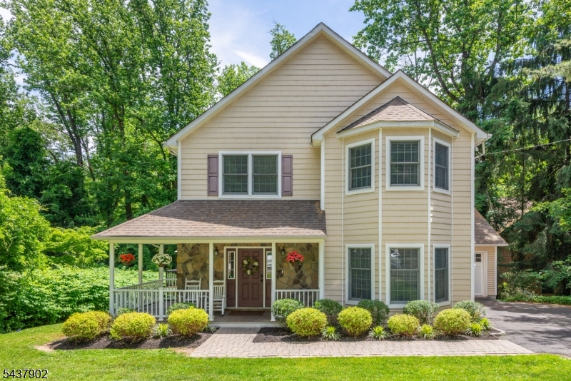 Free Acres - Residential