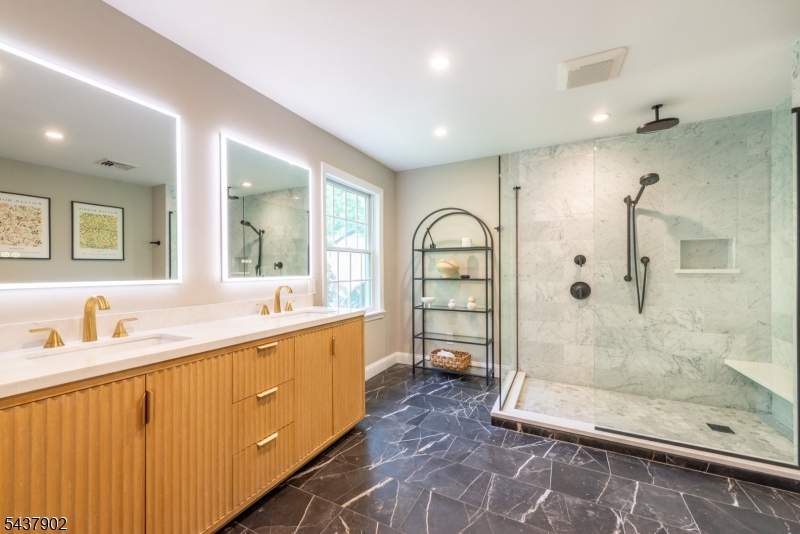 Free Acres - Residential
