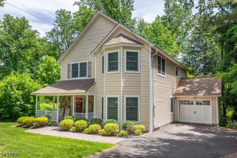 Free Acres - Residential