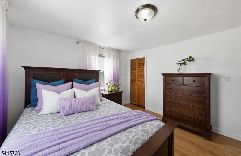 Sunny Side - Residential