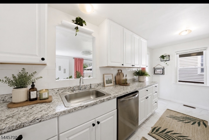 Sunny Side - Residential