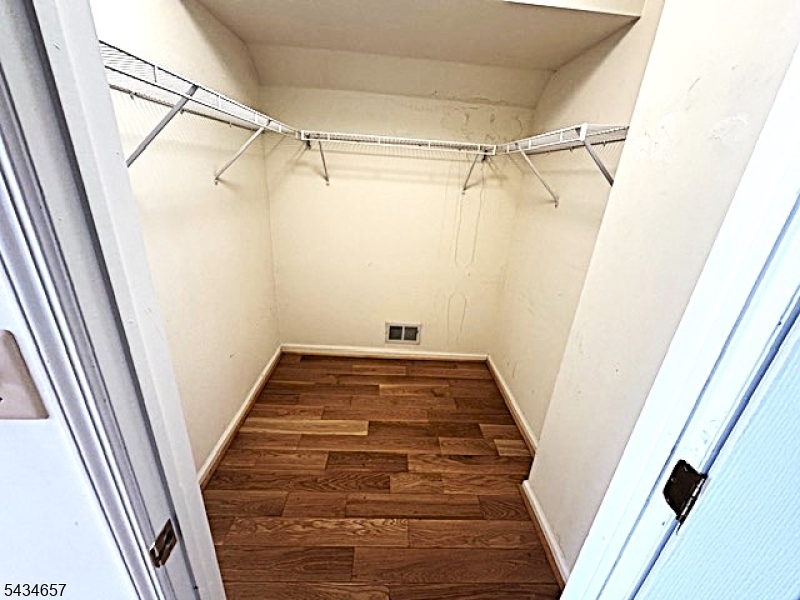 WOODMONT - Residential