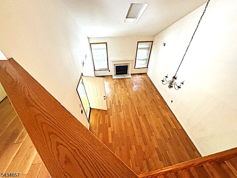 WOODMONT - Residential