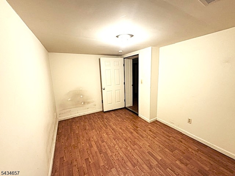 WOODMONT - Residential