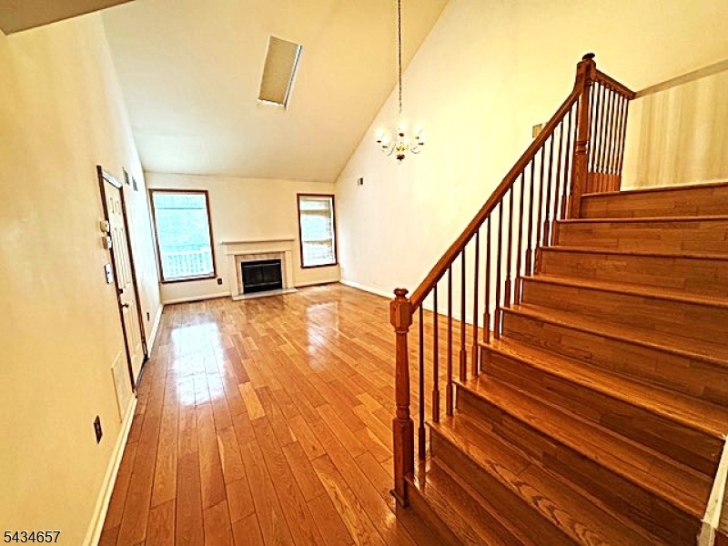 WOODMONT - Residential