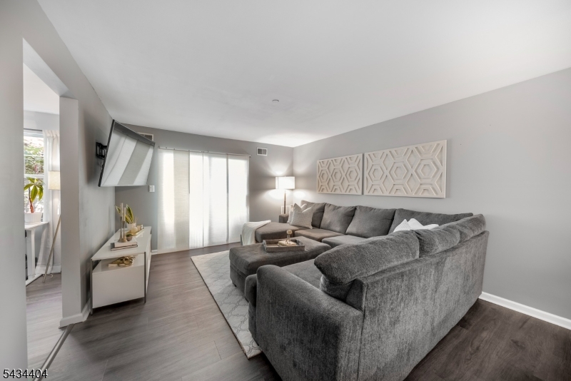 Seasons Glen - Residential