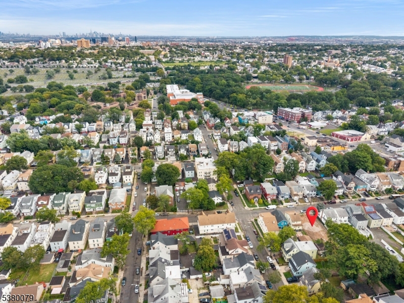 Upper Vailsburg - Residential Income