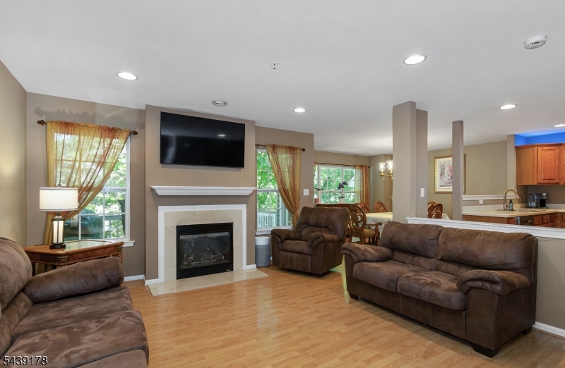 Summit Falls - Residential