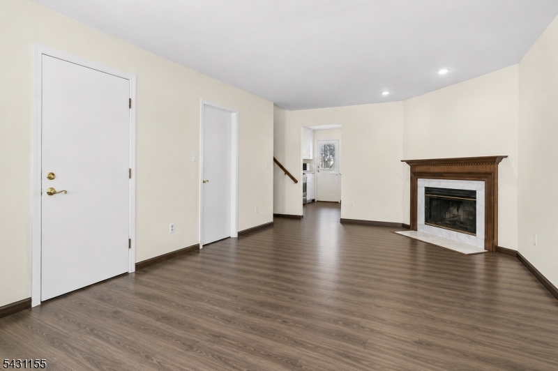 Oak Ridge Manor -UNIT 6 - Residential