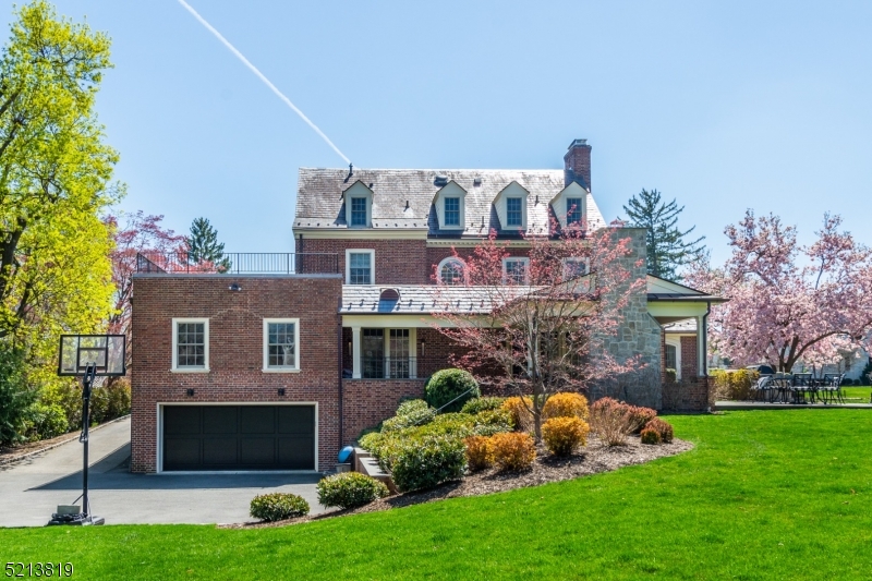 Estate - Residential