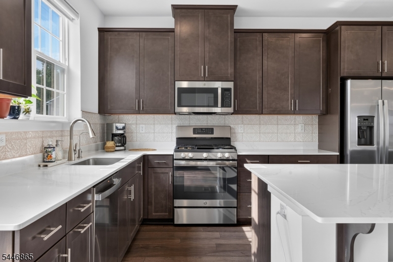 Collection at Morris Plains - Residential