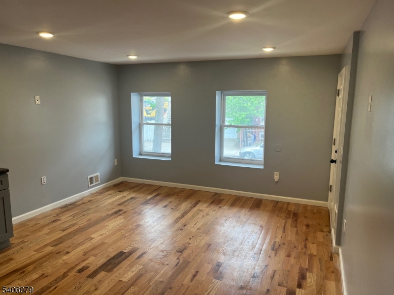 Ironbound - Residential Income