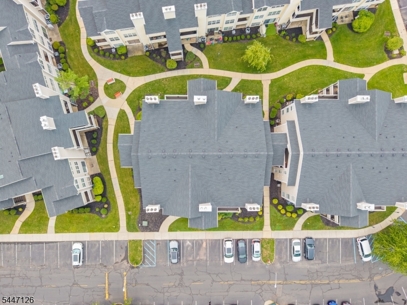 THE POINT AT GALLOPPING - Residential