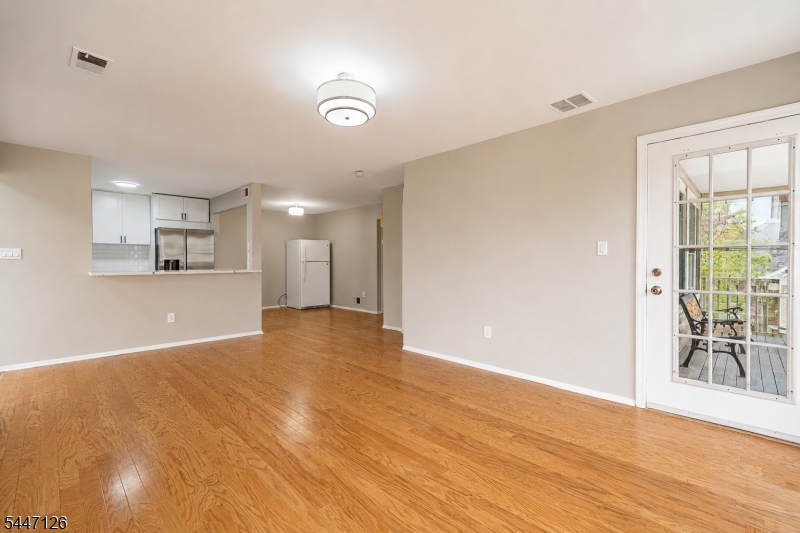 THE POINT AT GALLOPPING - Residential