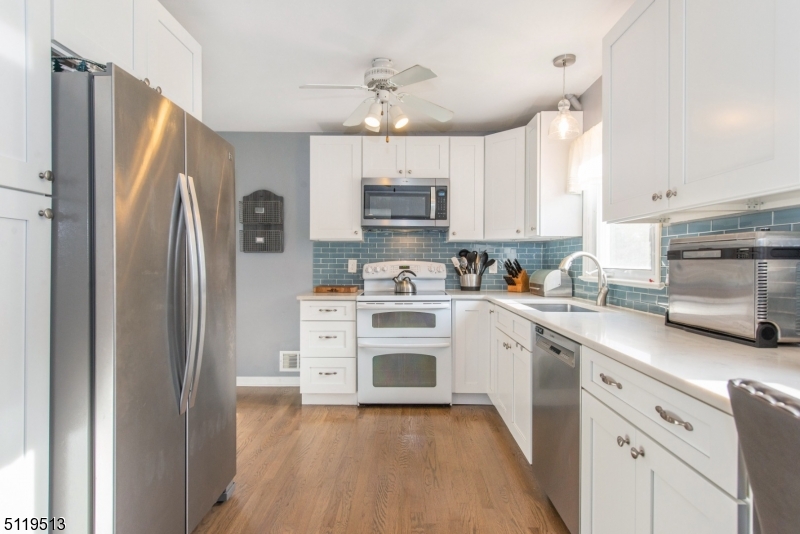 Center Grove - Residential