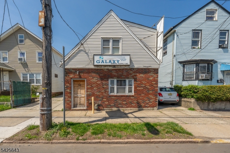 Incredible opportunity to own a property in one of Elizabeth New Jersey's most convenient and well-connected locations.  Ideal an investor, this home offers value, location, and long-term potential. SOLD AS IS.Very Low TaxesLocated in a highly accessible area with strong demandEasy access to major highways for seamless commutingClose to public transportation with direct routes to NYCMinutes from Newark Liberty International AirportNear shopping centers, restaurants, and everyday essentialsGreat potential for rental income or future appreciation Live or invest in a location that keeps you connected to everything that matters.