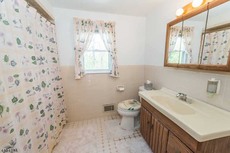 Downtown/NO FLOOD INSURANCE - Residential
