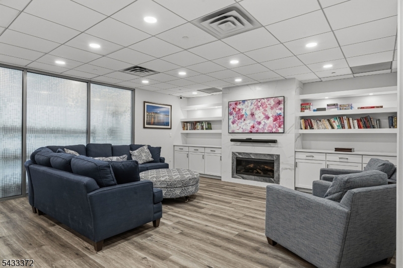 One Spring Street - Residential