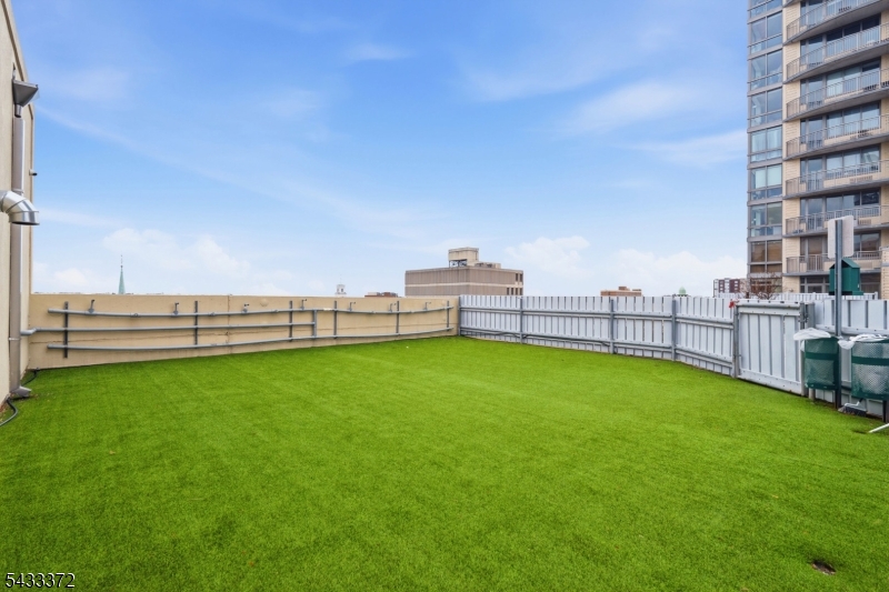 One Spring Street - Residential