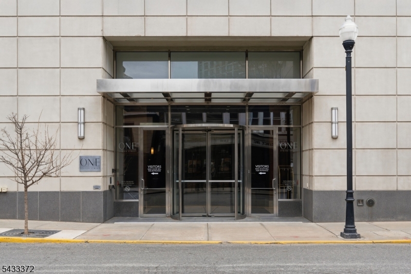 One Spring Street - Residential