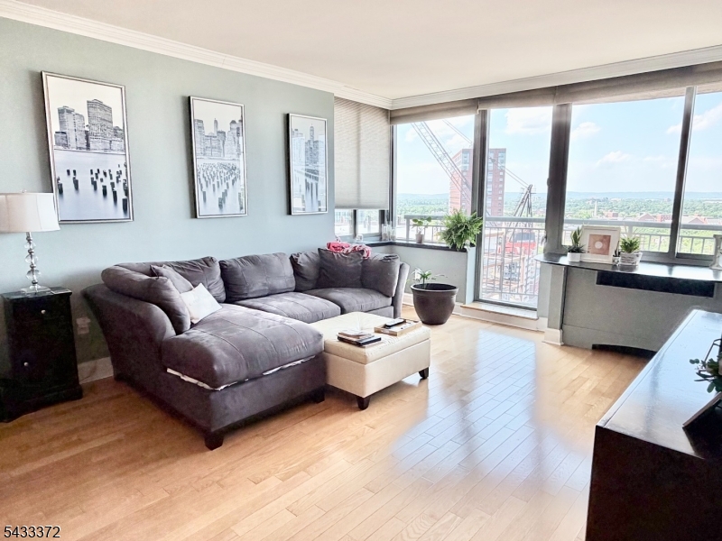 One Spring Street - Residential