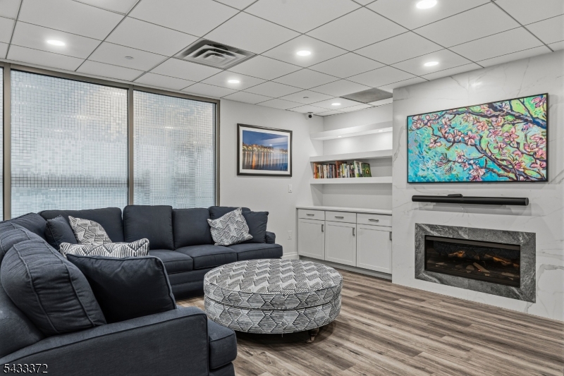 One Spring Street - Residential