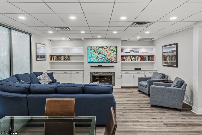 One Spring Street - Residential